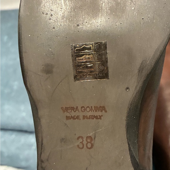 Elegant Brown Leather Women's Heeled Boots from Florence, Italy - Picture 6 of 7